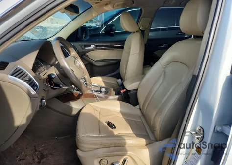 2014 Audi Q5 Premium Plus z USA, uszkodzony, nr VIN WA1DGAFP0EA090933